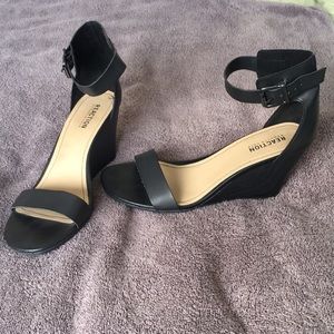 Kenneth Cole Reaction wedges